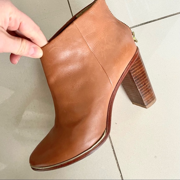 Ted Baker Shoes - Ted Baker Lorca Tan Leather Ankle Boots Back Zip closure